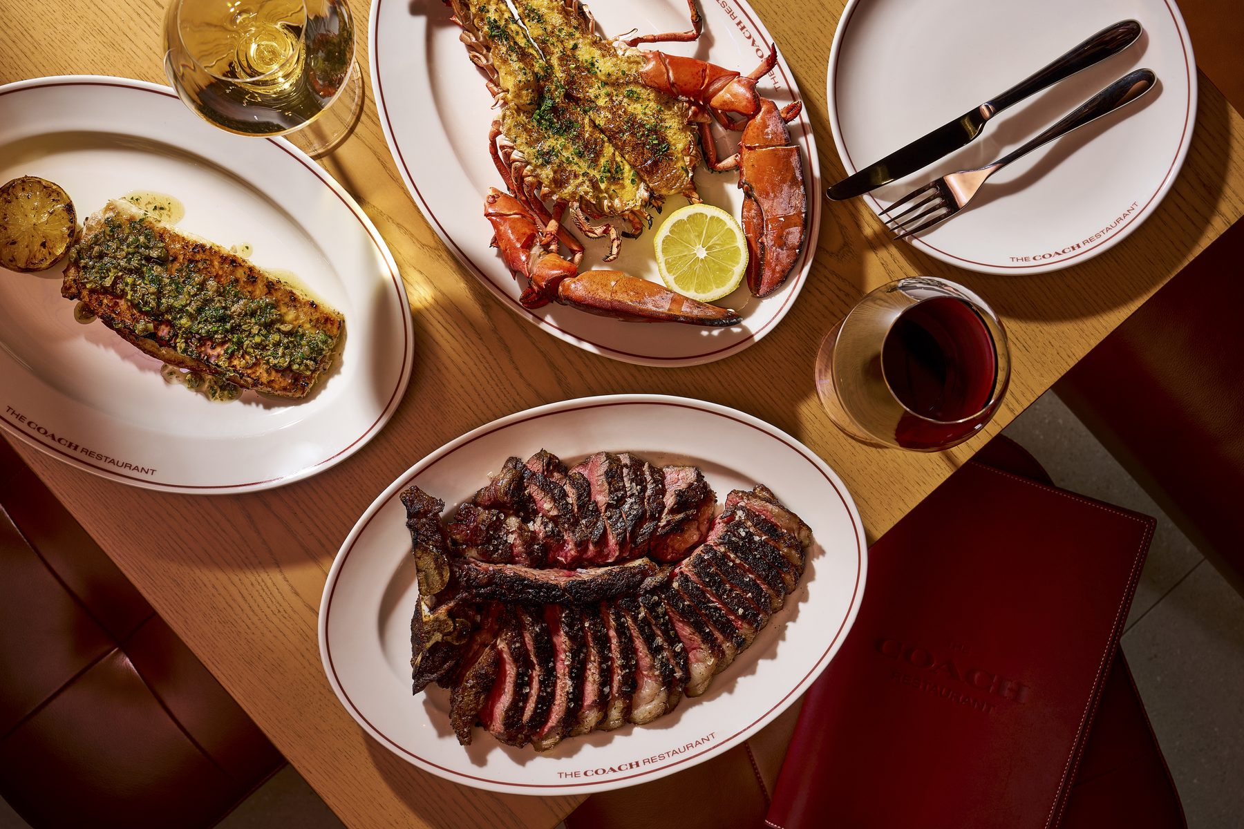 The Coach Restaurant Singapore at Jewel Changi Airport, Coach (2 of 4)
